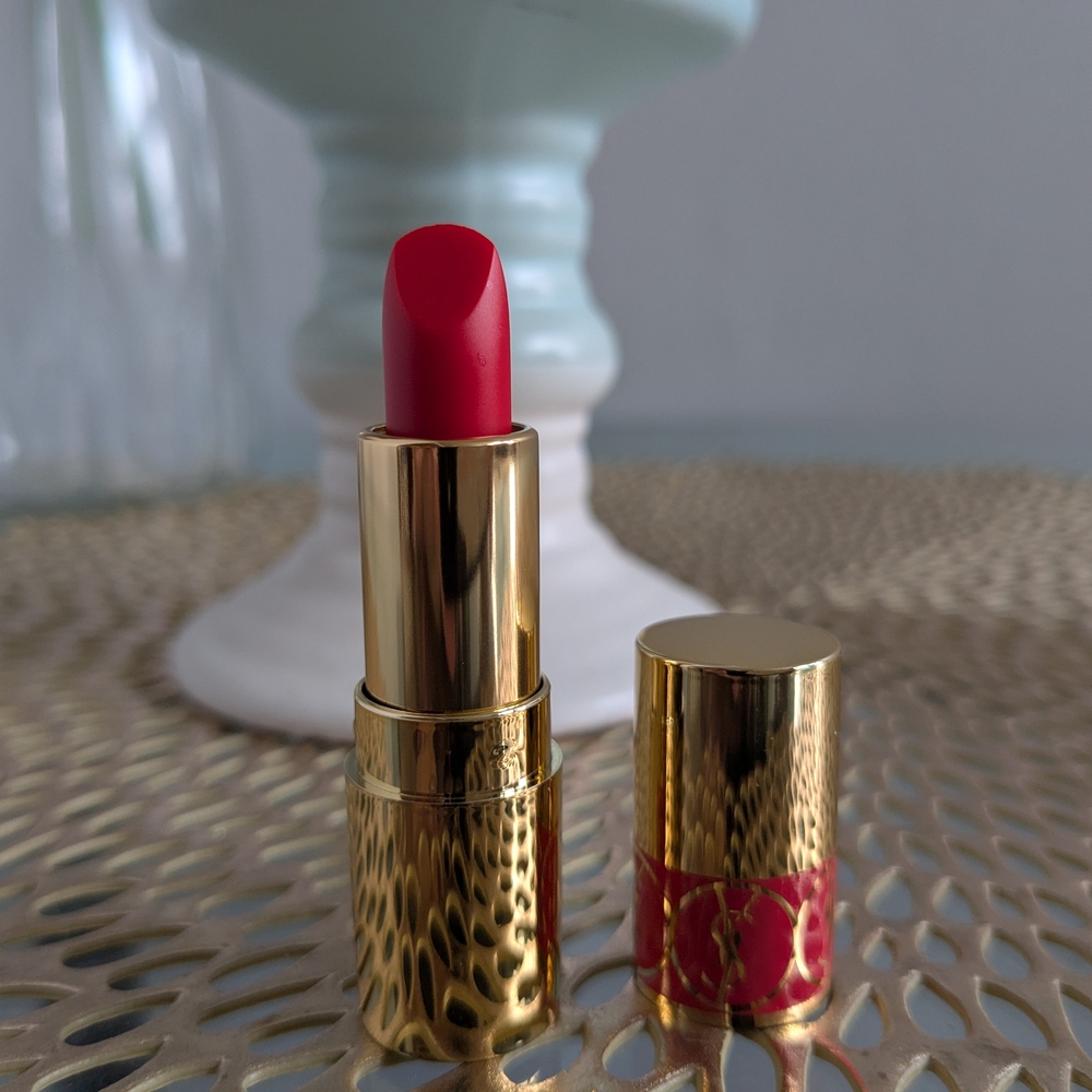 Yves Saint Laurent Luxurious Red Lipstick Mini